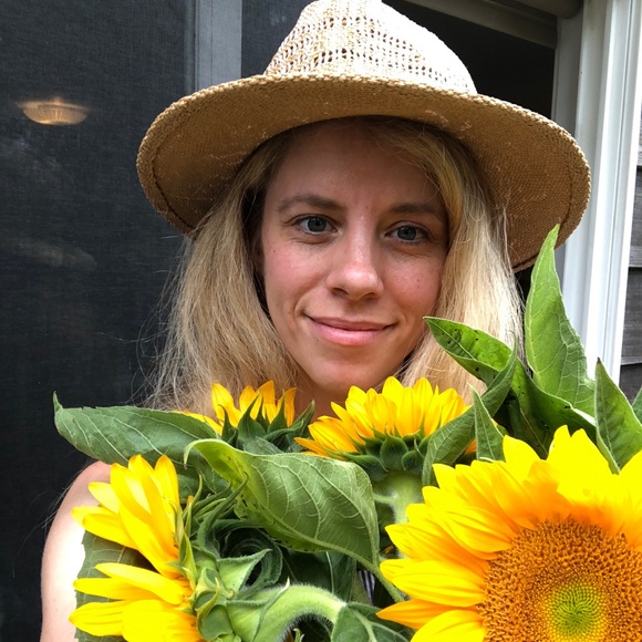 Meet the Posher - Picture 1 of 1